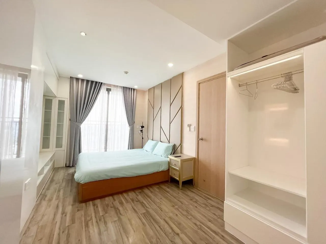 Summerset Apartment- Rivergate District 1 Ho Chi Minh City Apartment